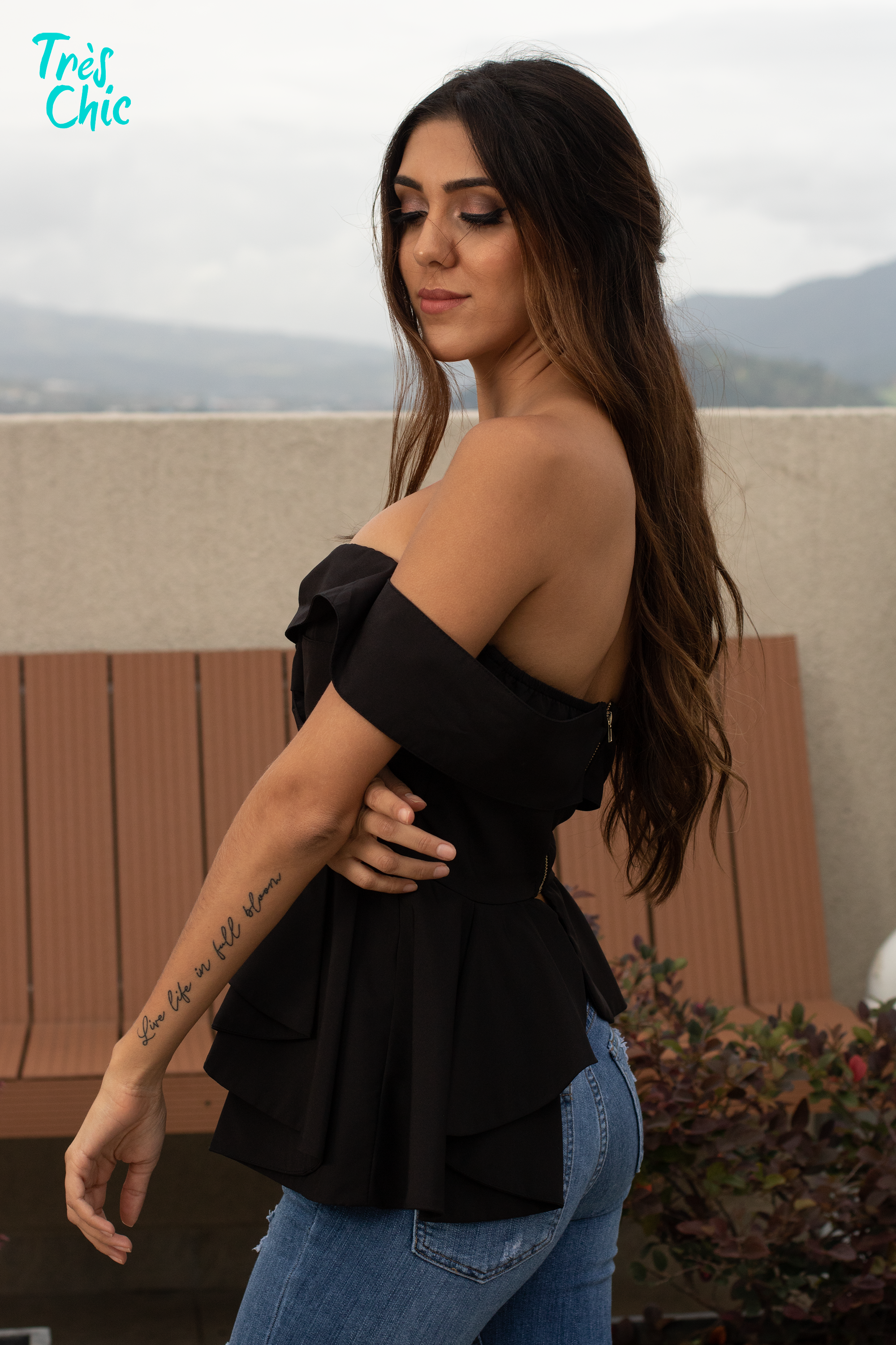 Blusa off shoulder cheap negra